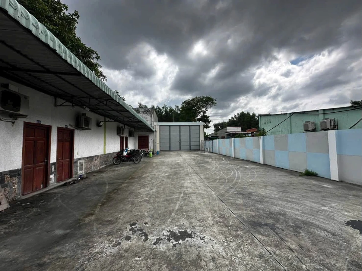 Bán nhà xưởng có 14 phòng trọ 1.500m² Đồng Nai 9 tỷ - Ảnh thu nhỏ 3