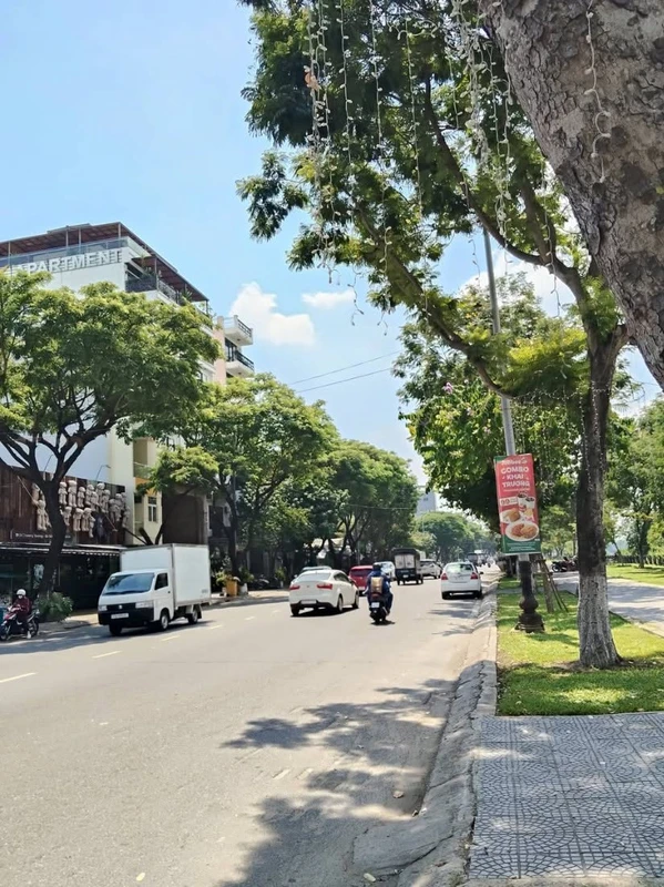 Bán nhà 3 tầng 82m² An Thượng Đà Nẵng 13 tỷ