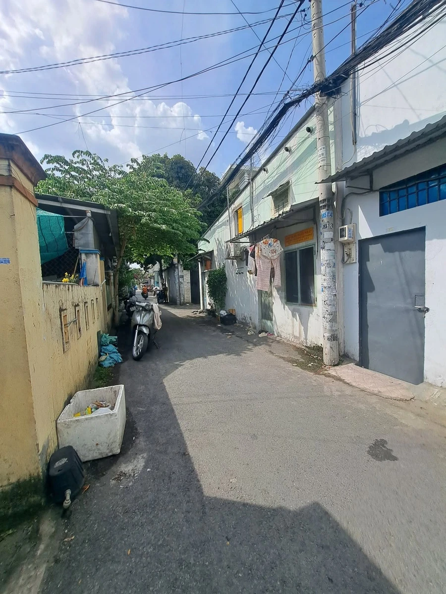 Bán nhà 6 phòng trọ 65m² Quận 12, 6.5 tỷ - Ảnh 1