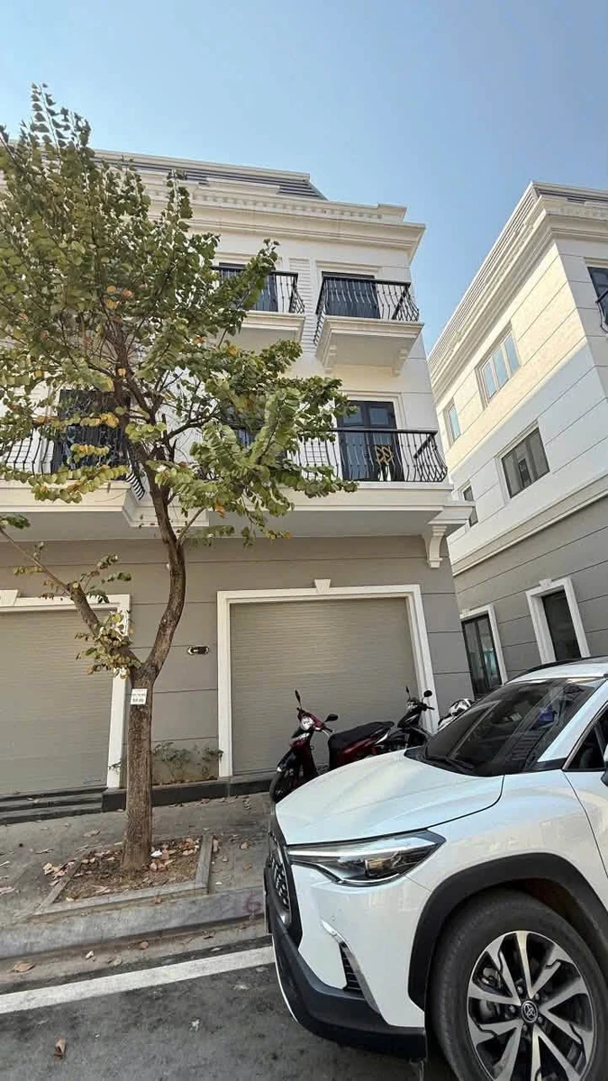 Bán nhà 3 tầng 1 tum 70m² mặt tiền Điện Biên, Quận 1 - Ảnh thu nhỏ 4