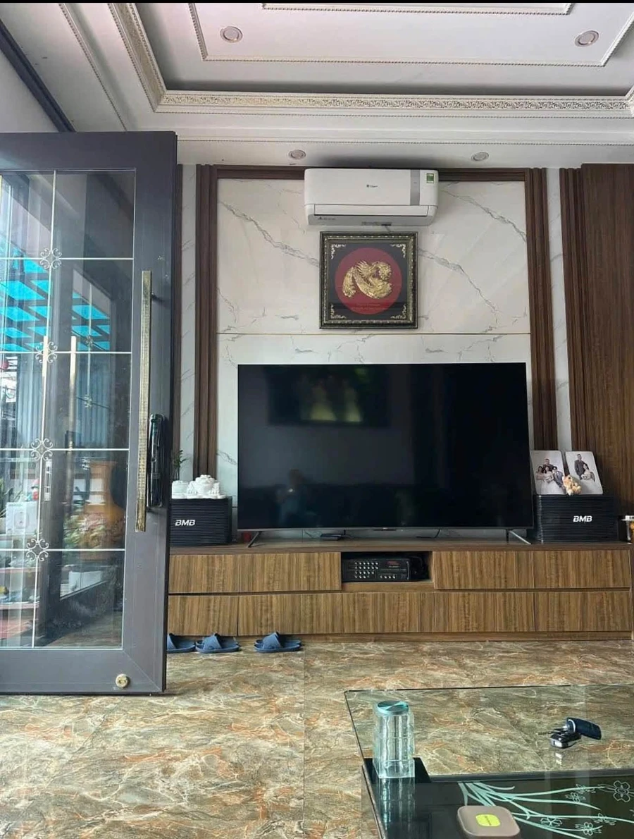 Bán nhà 4 tầng 77m2 mặt tiền 5,25m, gần 4 tỷ, Bãi Cháy - Ảnh 1