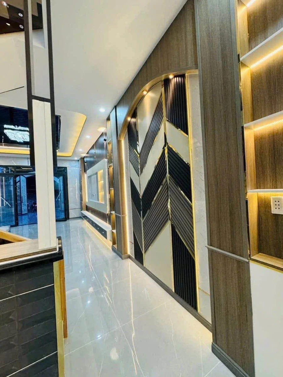 Bán nhà phố sân vườn 200m² Bình Chánh 3,75 tỷ - Ảnh thu nhỏ 3