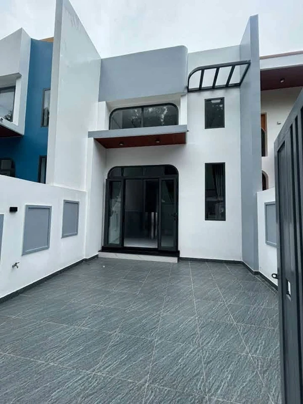 Bán nhà 2 phòng ngủ 100m2 đường ô tô tại Phước Hải giá 1,55 tỷ