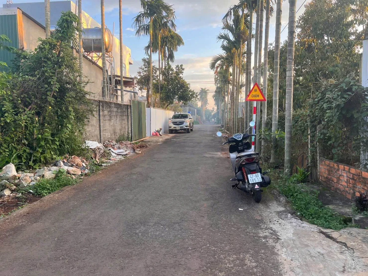 Bán nhà cấp 4 mặt tiền 100 m² - Ảnh thu nhỏ 3