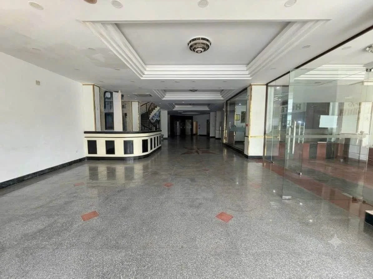 Cho thuê sảnh khách sạn 250m² sát chợ Đầm - Ảnh thu nhỏ 2
