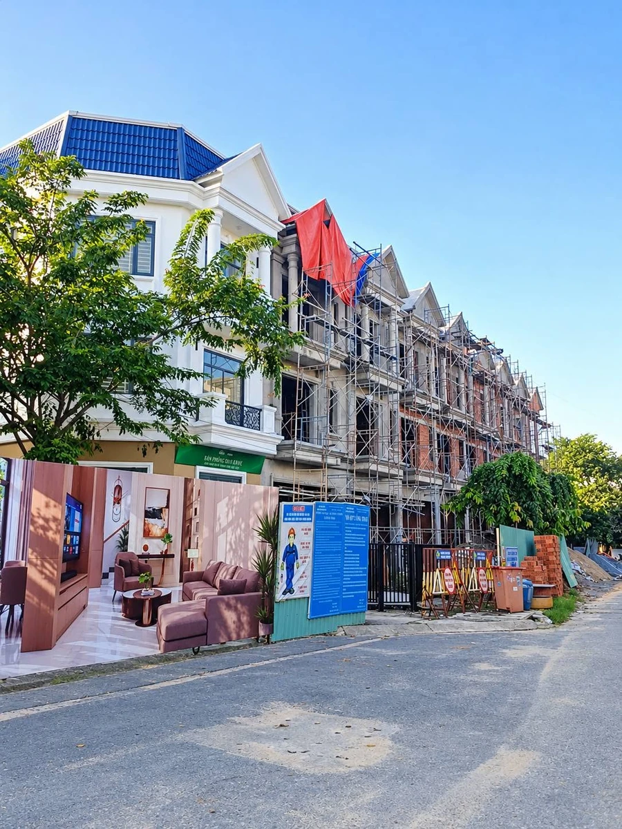 Bán shophouse thương mại Lái Thiêu Bình Dương 100m2 từ 6 tỷ - Ảnh 1