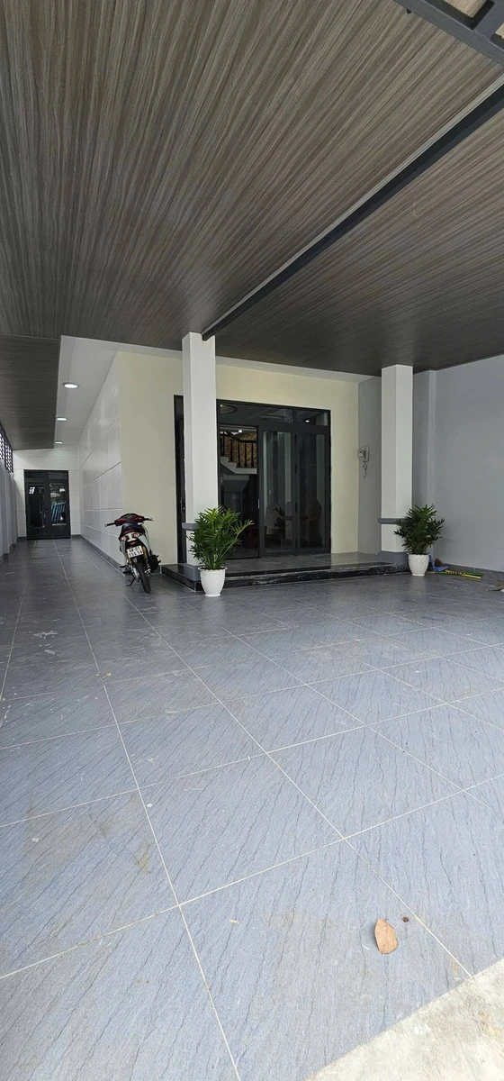 Bán nhà mặt tiền đường Trần Khánh Dư, sát chợ, 8x22m, 1 trệt 1 lầu, 3PN, giá 4,75 tỷ - Ảnh thu nhỏ 4