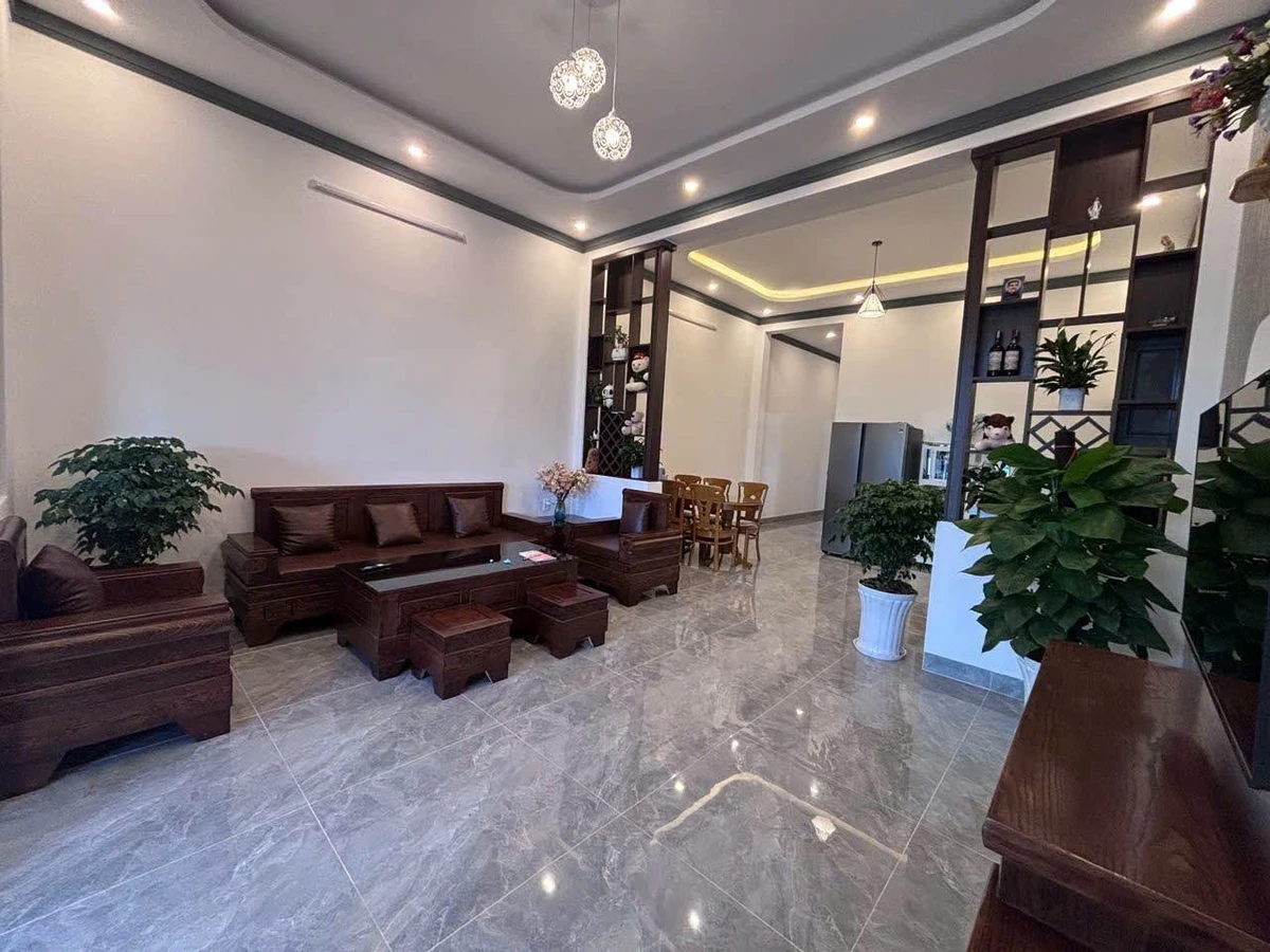 Bán nhà phố 150m² 3 phòng ngủ Bảo Lâm 3, giá 1 tỷ 650 triệu - Ảnh thu nhỏ 2