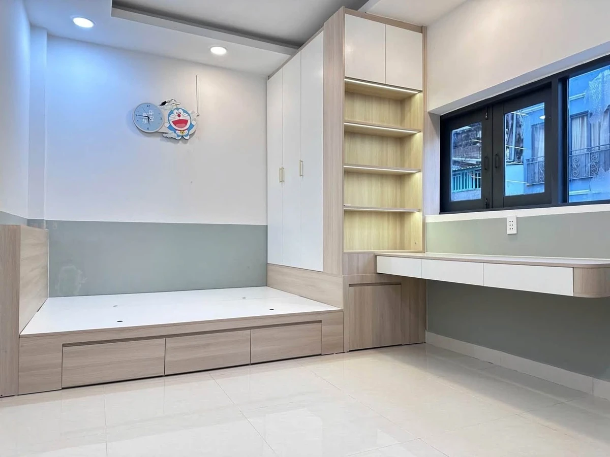 Bán nhà 3 tầng 2PN 61m² sân thượng Quận 5 - Ảnh thu nhỏ 2