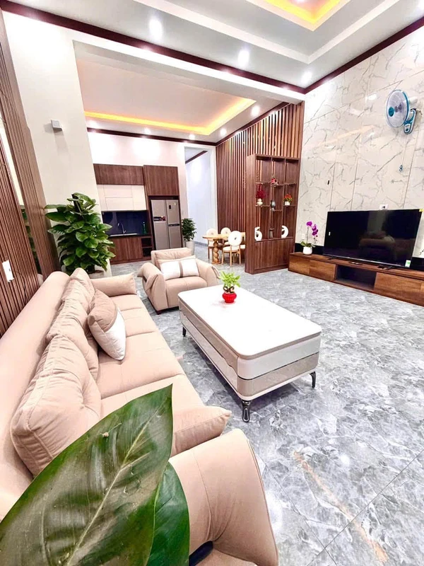 Bán nhà mặt tiền 5mx28m 3 phòng ngủ Buôn Ma Thuột
