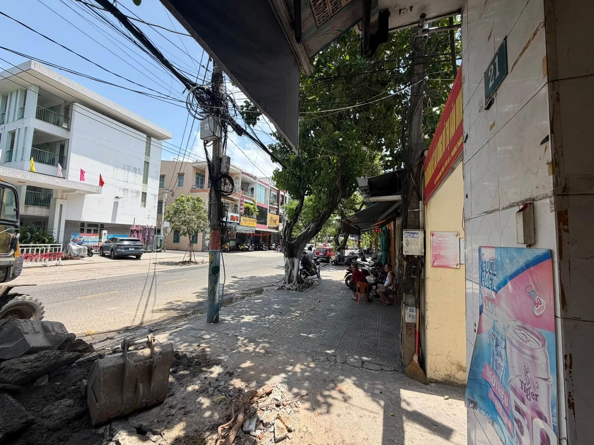 Bán nhà 21 Hoàng Hoa Thám, 120m2, 2 tỷ, Quận 1 - Ảnh thu nhỏ 3