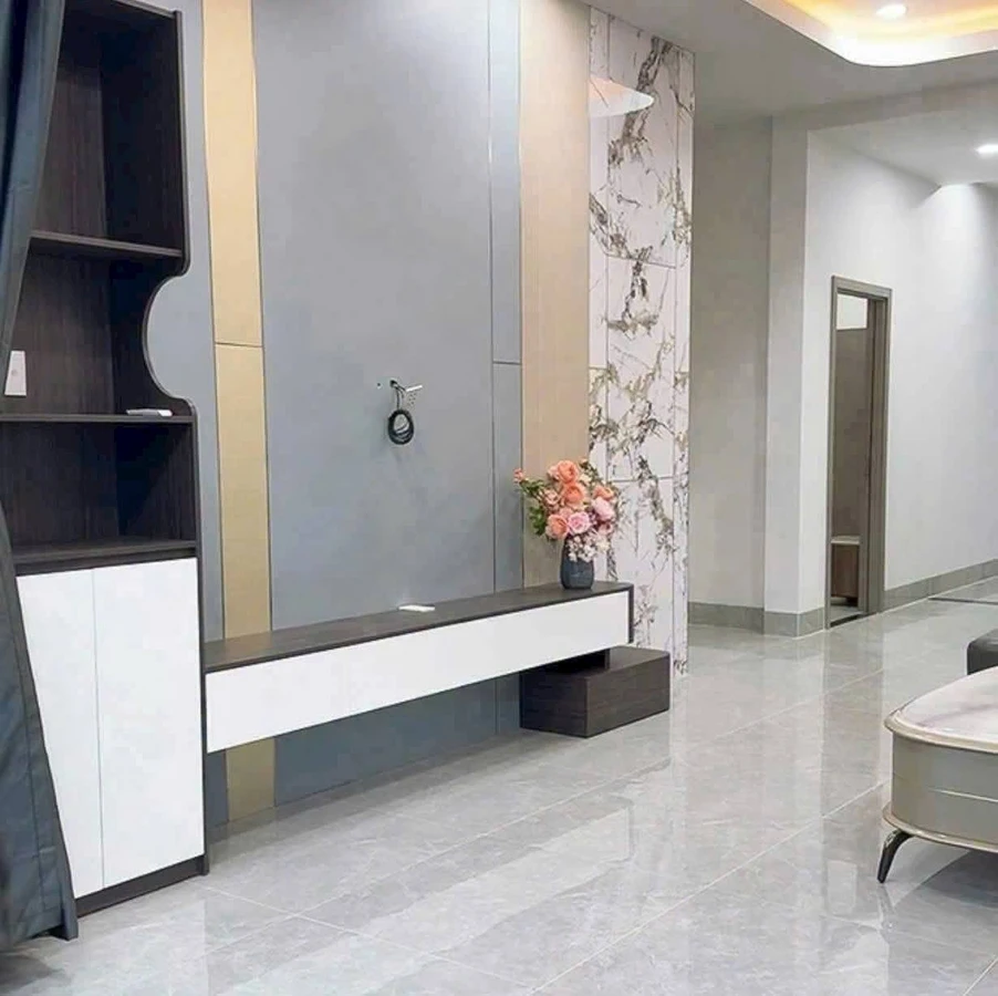 Bán nhà mặt tiền đường xe 16 chỗ 365m2, 3PN 2WC, đầy đủ nội thất, gần trường Cao Đẳng Bến Tre - Ảnh thu nhỏ 4