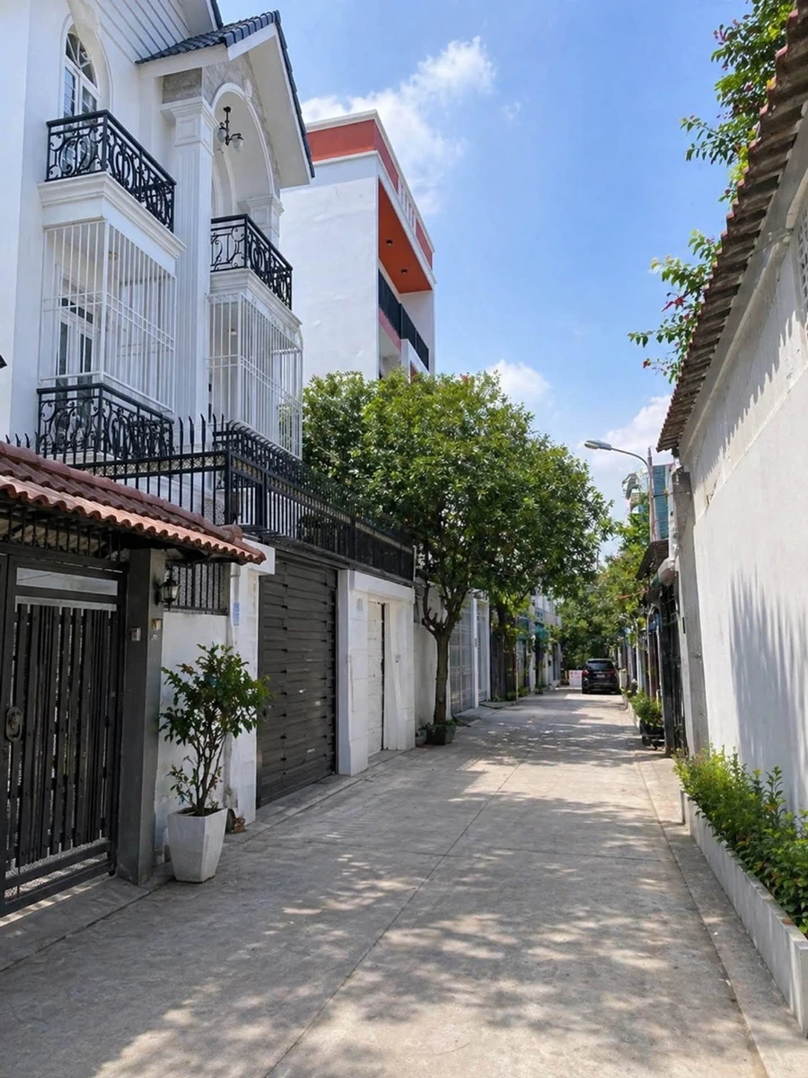 Bán biệt thự 3 tầng 4PN 100m2 (8x12.5m) giá 8,4 tỷ gần An Dương Vương - Võ Văn Kiệt - Ảnh thu nhỏ 2