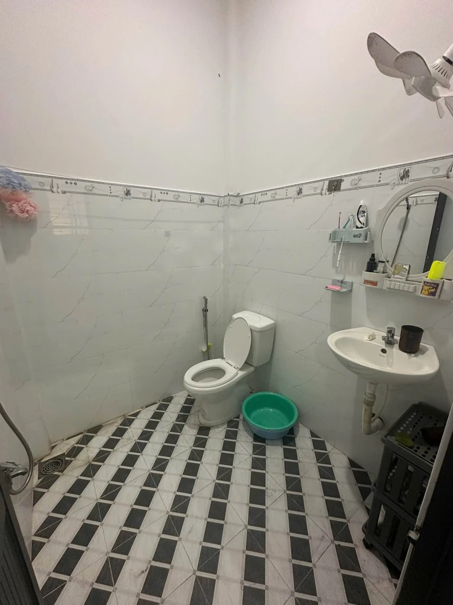 Cho thuê nhà nguyên căn mặt tiền Phan Thiết 100m2 3.5tr/tháng - Ảnh thu nhỏ 3