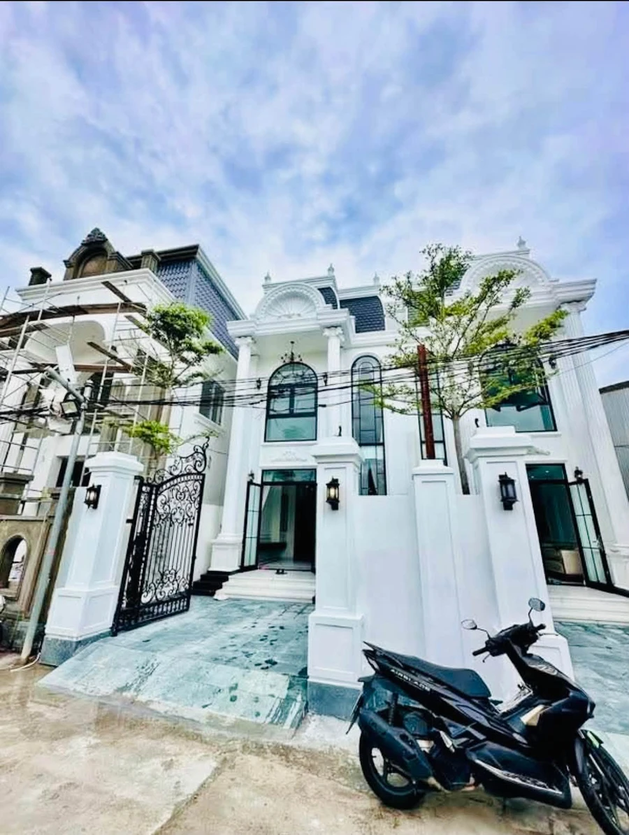 Bán villa 2 tầng tân cổ điển 125m² giá 3,35 tỷ TP Huế - Ảnh 1