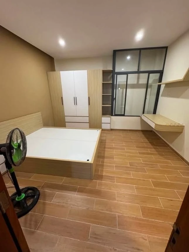 Bán nhà hẻm xe hơi 57m2, 4PN đầy đủ nội thất, đường số 12 Trường Thọ, Thủ Đức - Ảnh 1