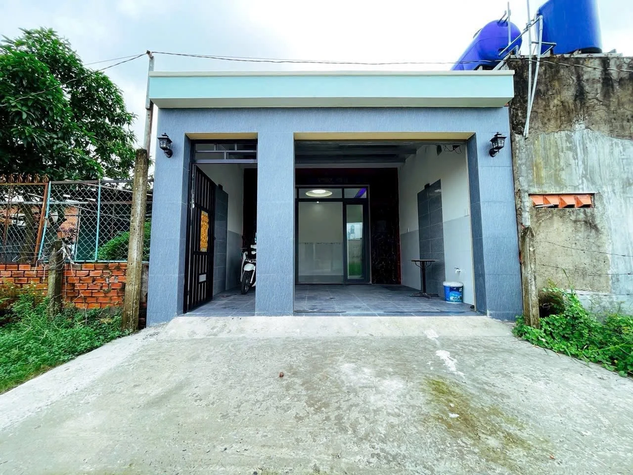 Bán nhà 5x18m thổ cư 2 phòng ngủ gần chợ Cây Dương, Đức Hòa Hạ giá 1,65 tỷ - Ảnh 1