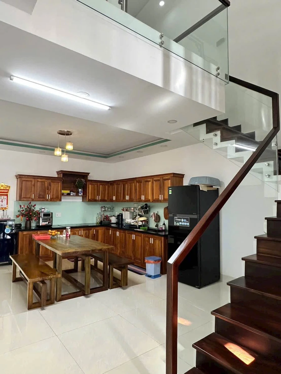 Bán nhà 1 trệt 220m2 3PN cuối đường Y Moan, Buôn Ma Thuột, giá 3,5 tỷ - Ảnh thu nhỏ 3