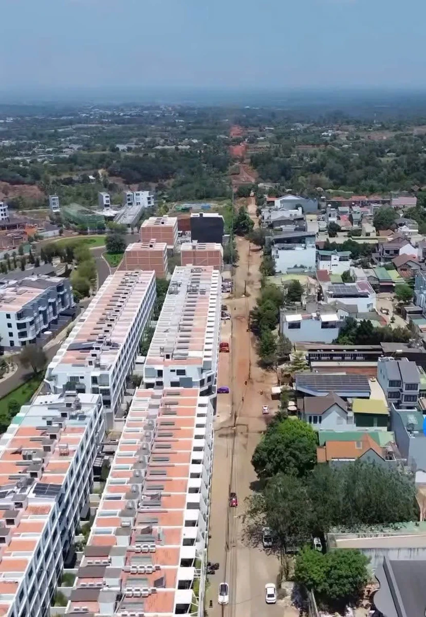 Bán nhà 4 tầng 125m² khu Tesla Buôn Ma Thuột - Ảnh thu nhỏ 2