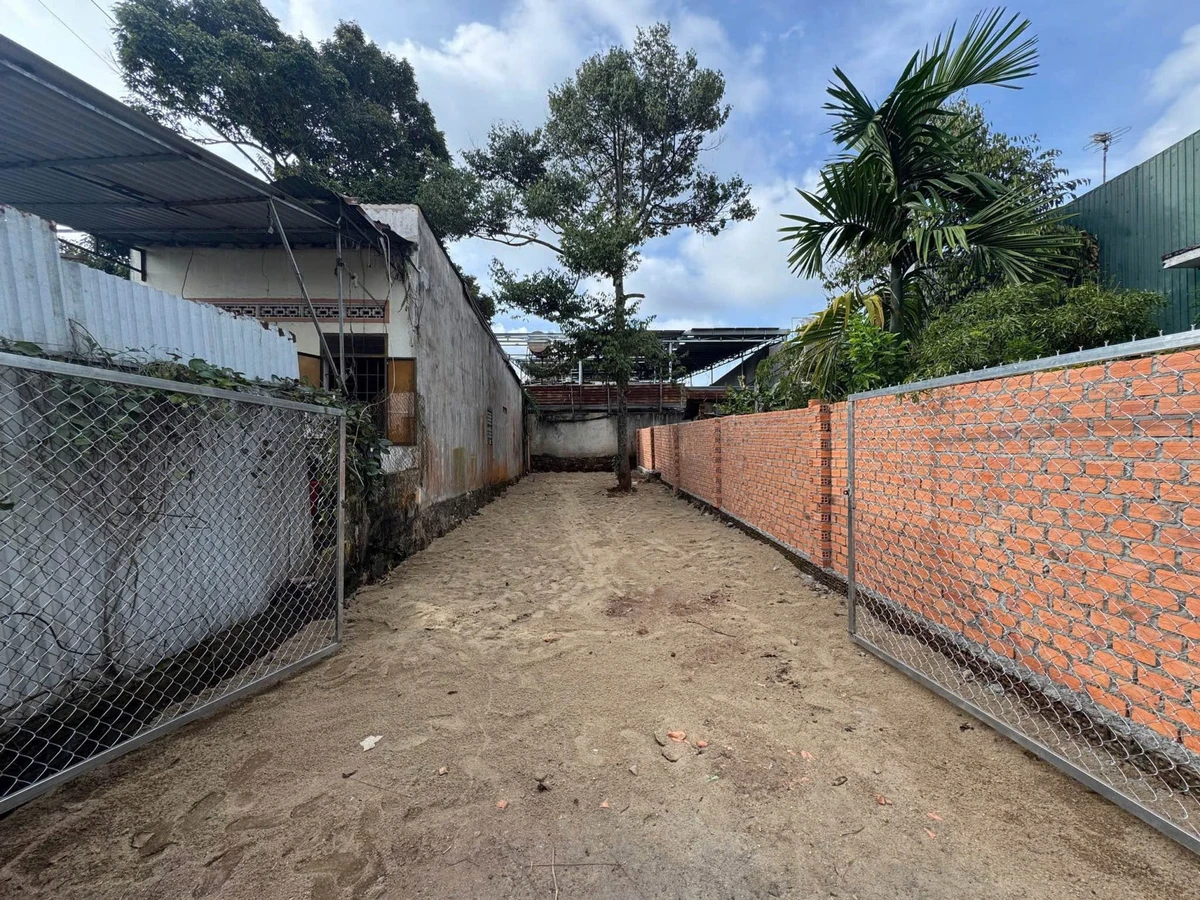 Bán đất hẻm Đặng Tất 75m² giá 2,7 tỷ - Ảnh thu nhỏ 2