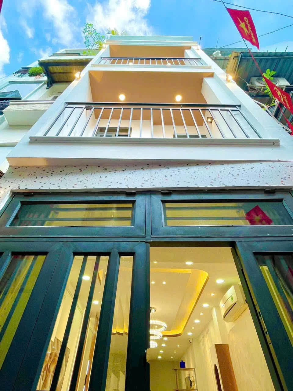 Bán nhà 5 tầng 5PN 140m2 Trần Khắc Chân Phú Nhuận 6,55 tỷ - Ảnh 1