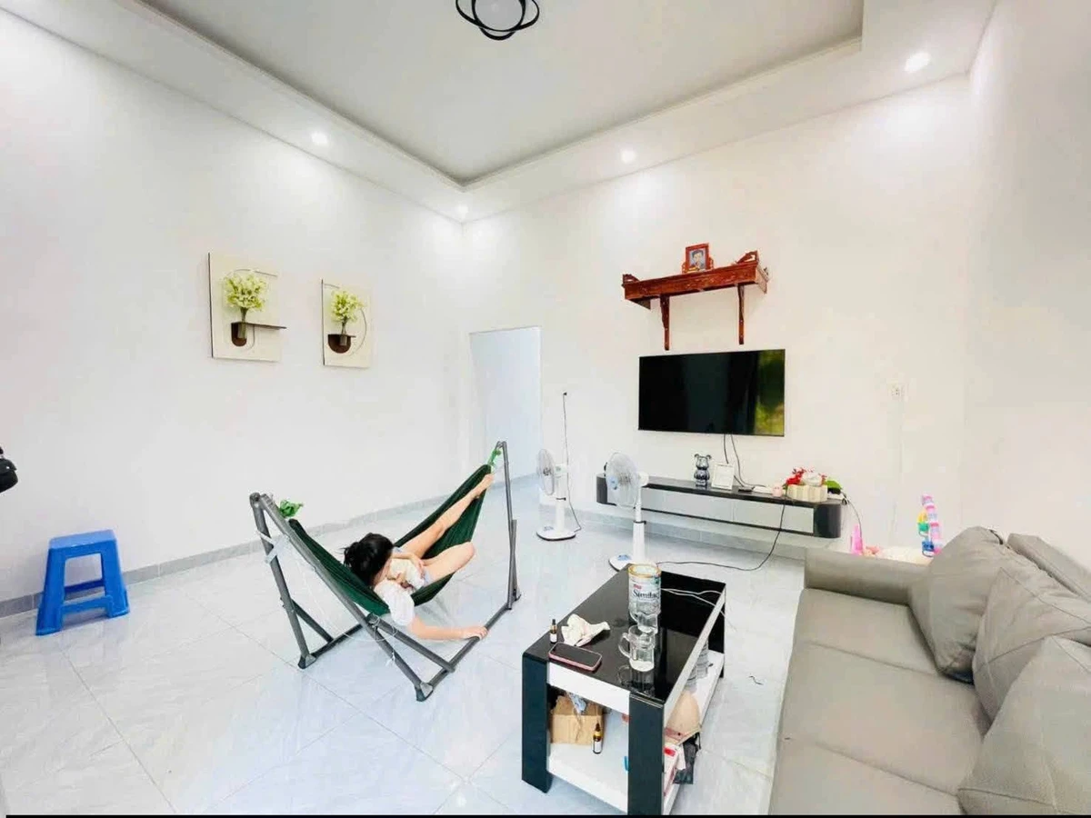 Bán nhà 2 phòng ngủ Tân Hưng Bàu Bàng 1 tỷ 6 - Ảnh thu nhỏ 3