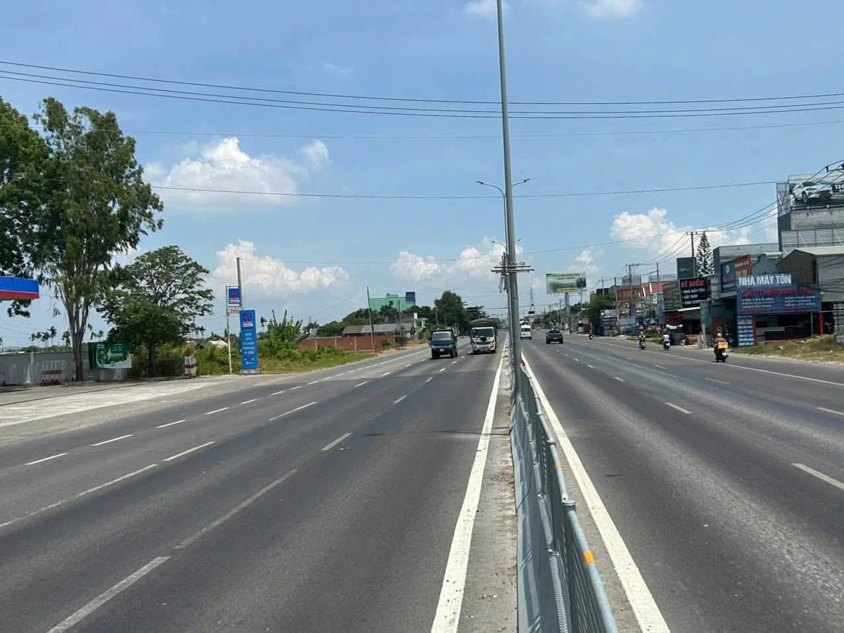 Bán đất mặt tiền QL51 Long Hương 503m2, giá 5 tỷ 2 - Ảnh thu nhỏ 2