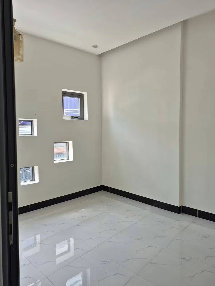 Bán nhà 2 tầng 3 phòng ngủ 45m2 Nguyễn Huệ, Quận 1 - Ảnh thu nhỏ 2
