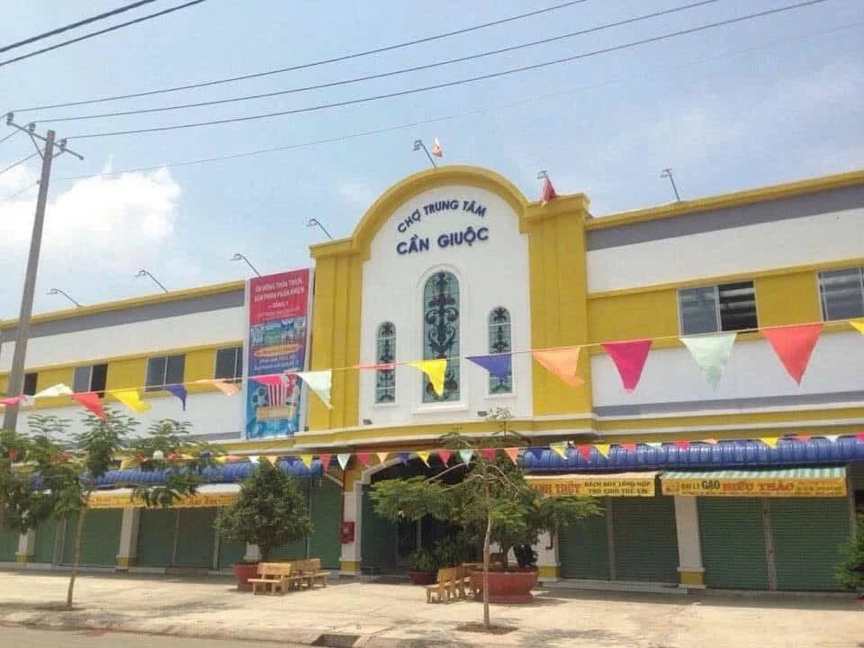 Bán 860m2 đất thổ cư kèm nhà cấp 4 và 18 phòng trọ đang cho thuê gần chợ Cần Giuộc - Ảnh thu nhỏ 2