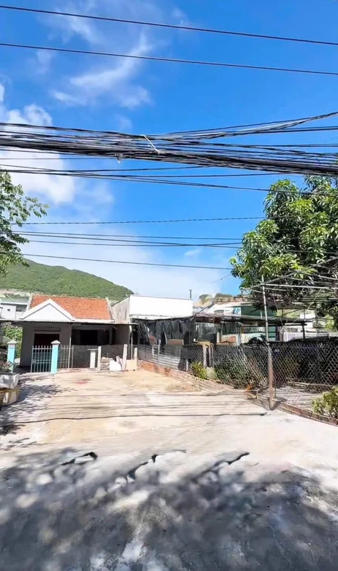 Nhà mặt tiền Phong Châu, Nha Trang, 180 m², 6,7 tỷ