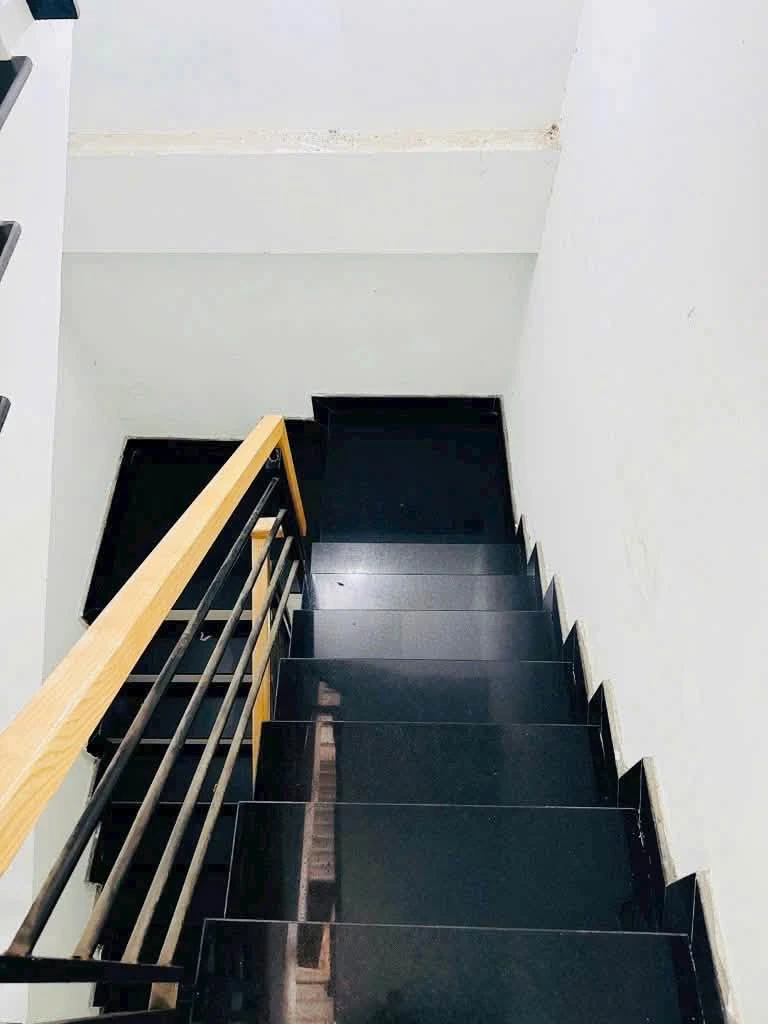 Bán nhà phố 8 phòng ngủ 56m2 gần ĐH Tôn Đức Thắng 5.18 tỷ - Ảnh thu nhỏ 4