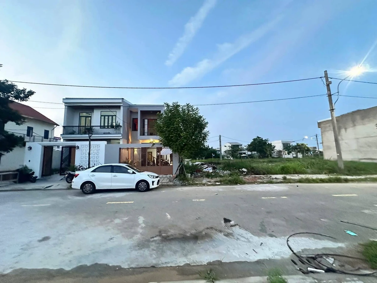 Bán lô đất 112m2 ngang 7m KQH Hoàng Quốc Việt, sau lưng Tòa án TP Huế, giá 3,3 tỷ - Ảnh thu nhỏ 3