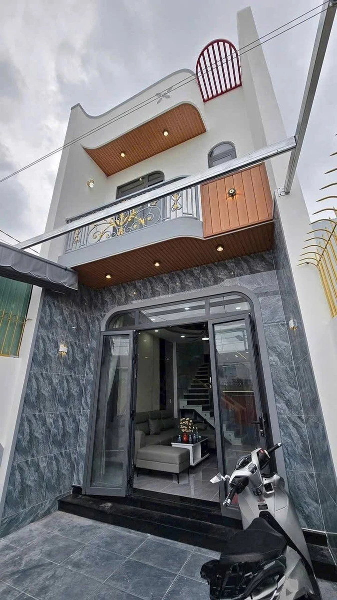 Bán nhà sổ riêng 4PN 160m² gần cây xăng 26, Quận 7 - Ảnh 1