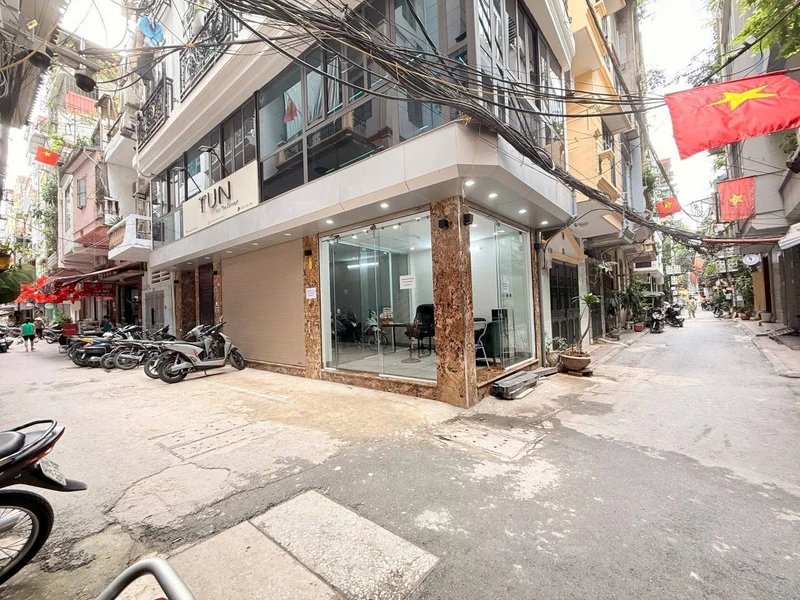 Cho thuê tầng 1 mặt bằng 20m² Tây Sơn, Đống Đa, Hà Nội