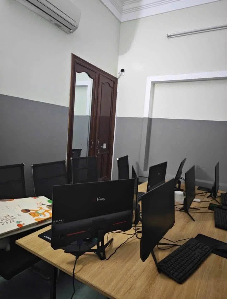 Bán nhà 3 tầng mặt tiền 270m², Vỹ Dạ, Huế, 4,95 tỷ - Ảnh 1