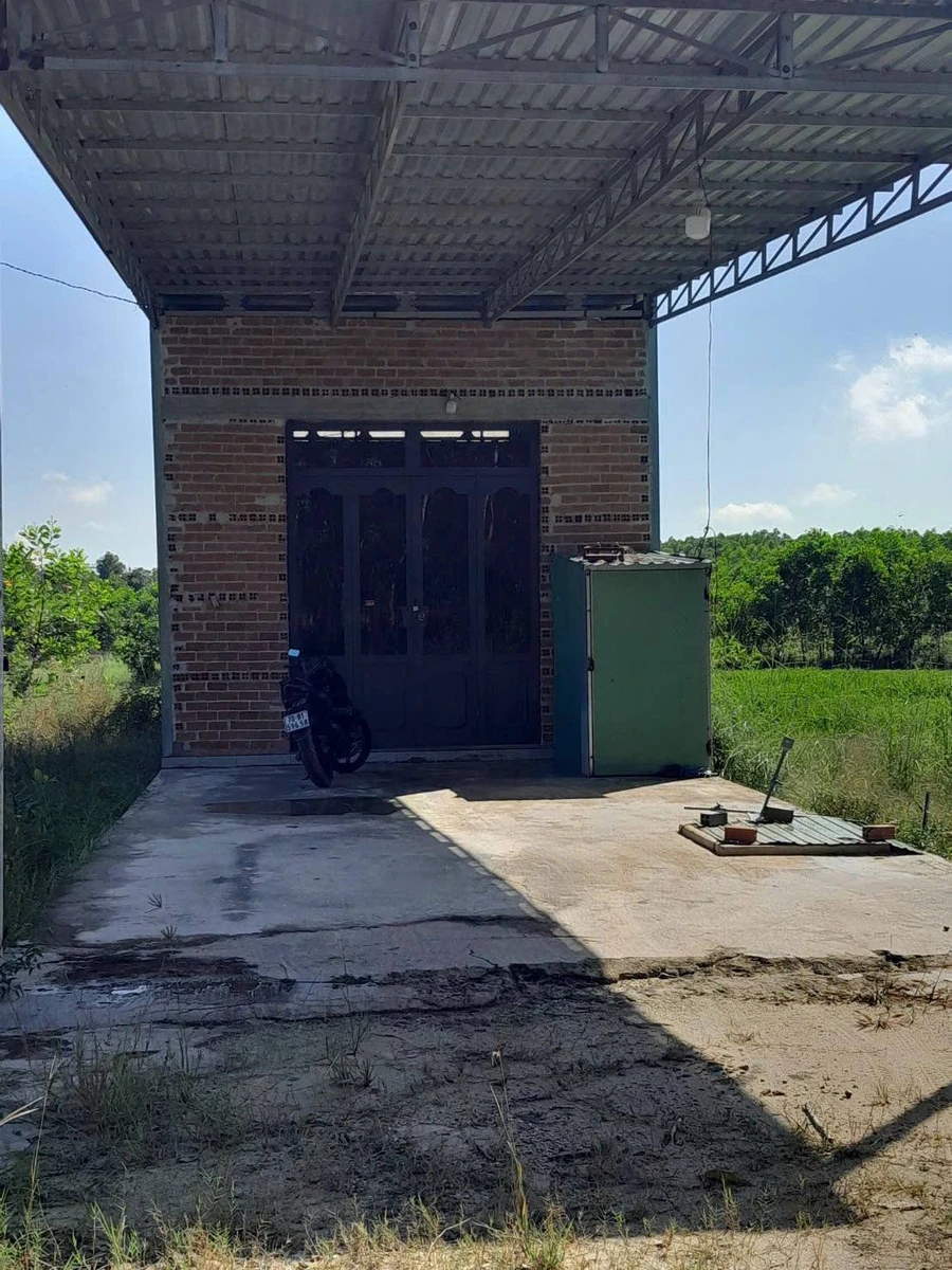 Bán nhà 1 phòng ngủ 310m² Bình Tân 270 triệu - Ảnh thu nhỏ 2