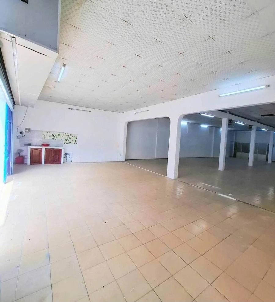 Cho thuê mặt bằng 240m² gần Tân Phong, Bình Tân - 15 triệu/tháng - Ảnh thu nhỏ 2
