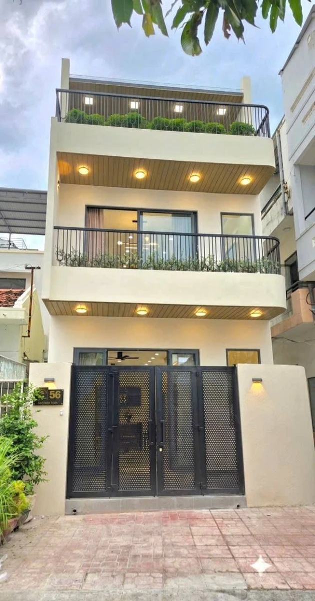 Bán nhà 3 tầng mặt tiền 90m² Nha Trang 11,9 tỷ - Ảnh thu nhỏ 2