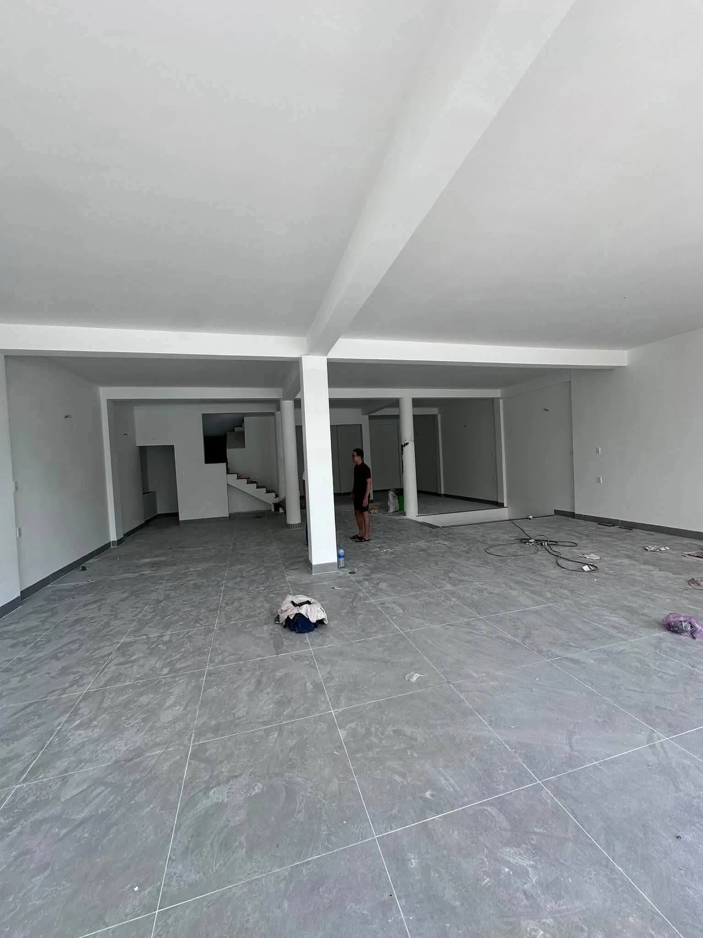 Cho thuê nhà 3 tầng view hồ 280m² Quy Nhơn - Ảnh 1