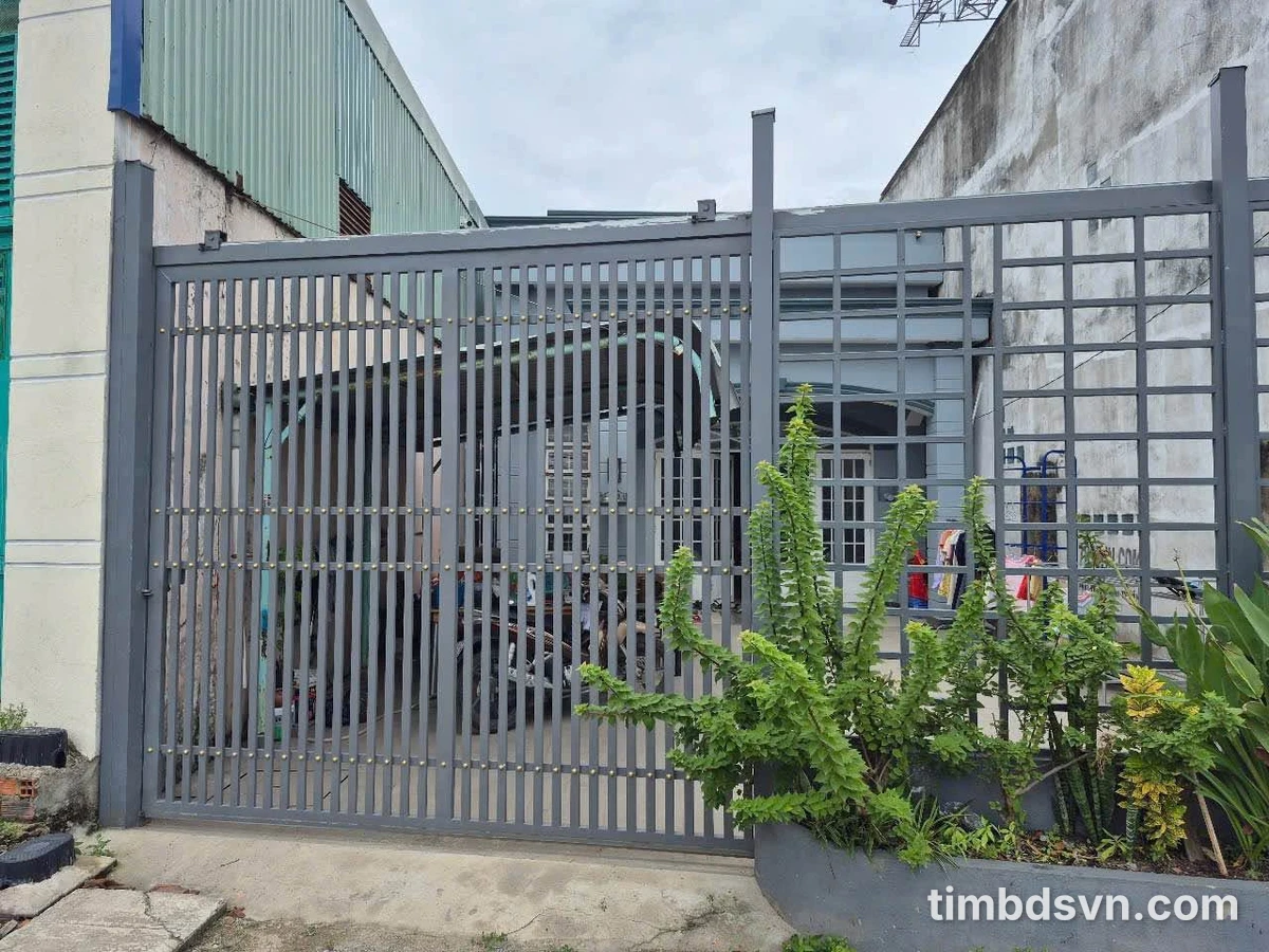 Bán nhà mặt tiền QL13, 140m², Lái Thiêu, Bình Dương, 9.8 tỷ - Ảnh thu nhỏ 4