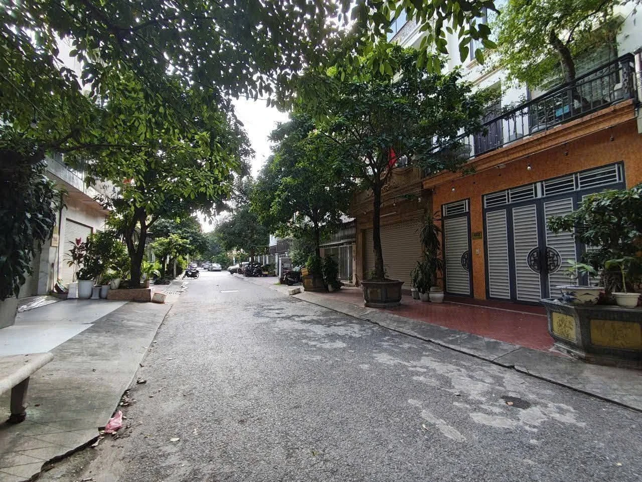 Bán nhà phố 50m2 7 tầng MT 4m Văn Khê, Tân Phú - Ảnh 1