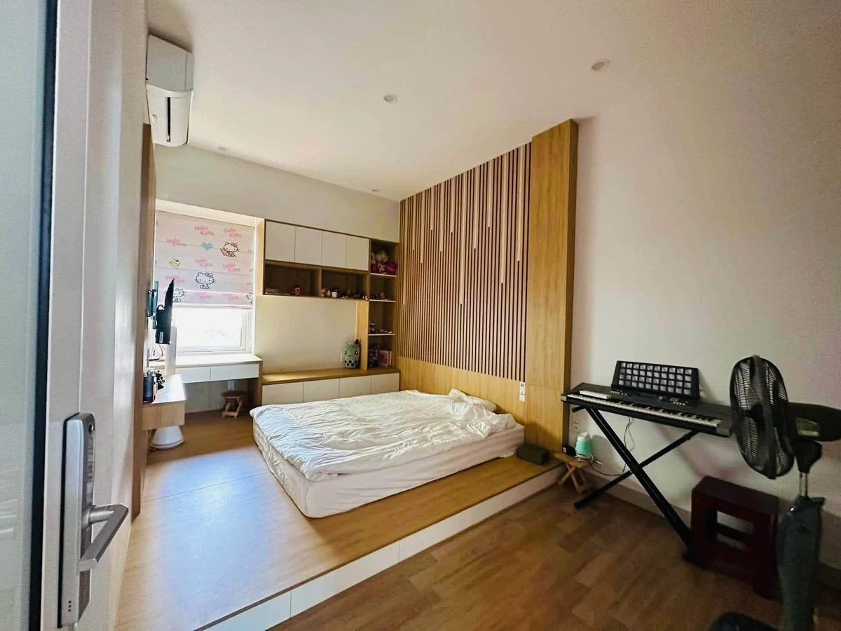 Cho thuê nhà 4 tầng mặt tiền 100m², Hoà Cường, 25 triệu/tháng - Ảnh thu nhỏ 3