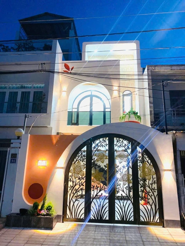 Nhà mặt tiền Văn Cao Rạch Giá 125m² 4 phòng ngủ 4.18 tỷ