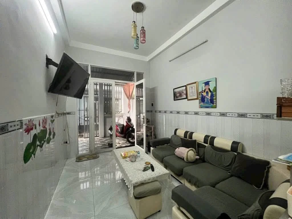 Nhà 3 tầng Đường 11 Thủ Đức 50m² 4.7 tỷ - Ảnh thu nhỏ 3