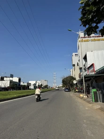 Bán nhà 3 tầng mặt tiền 29 Tháng 3, Hòa Xuân, Đà Nẵng, 206m², 18 tỷ - Ảnh 1