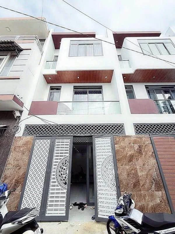 Nhà bán 150m² hẻm Nam Quốc Cang Đắk Lắk 2,749 tỷ - Ảnh 1