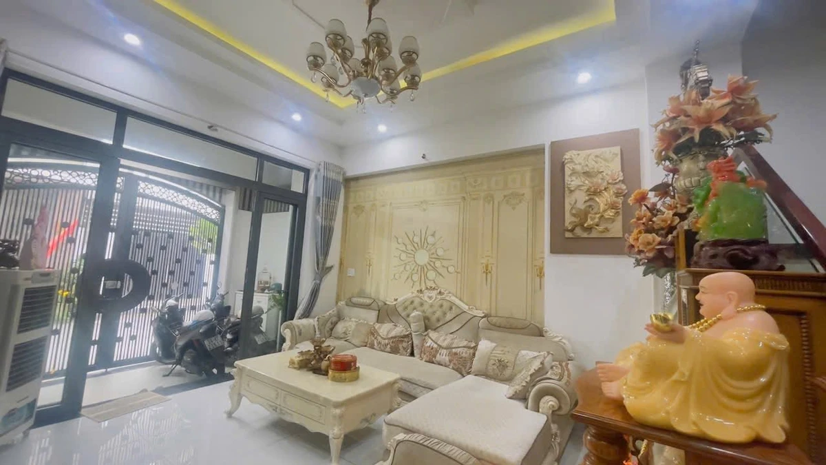 Bán nhà 3 tầng 70m2 đường 8m, Phạm Văn Đồng, Thủ Đức - Ảnh thu nhỏ 3