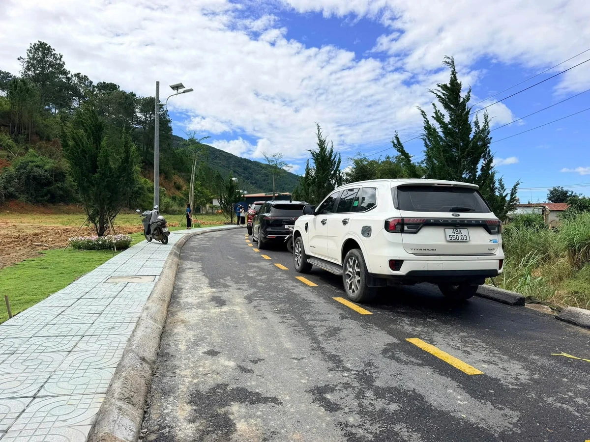 Đất gần Đà Lạt 5-6 triệu/m², lưng tựa núi, mặt hướng thủy - Ảnh thu nhỏ 2