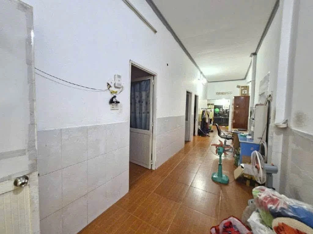 Bán nhà hẻm xe tải 130m2 ngang 5m Tân Phú Thủ Đức 5 tỷ - Ảnh thu nhỏ 2