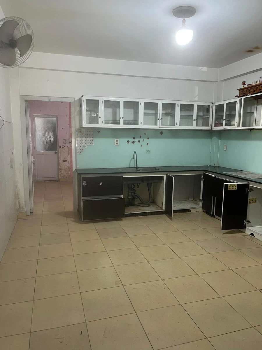 Bán nhà 2 tầng mặt tiền Tôn Đản 99m2, 5.5 tỷ - Ảnh thu nhỏ 2
